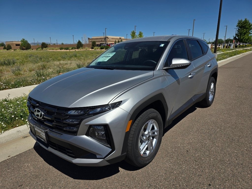 New 2026 Hyundai Tucson SE AWD/4WD image 1