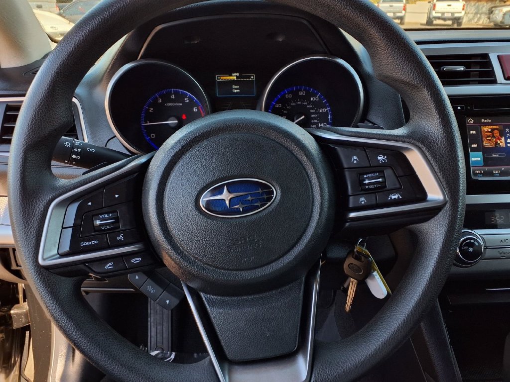 Used 2019 Subaru Outback 2.5i AWD/4WD image 13