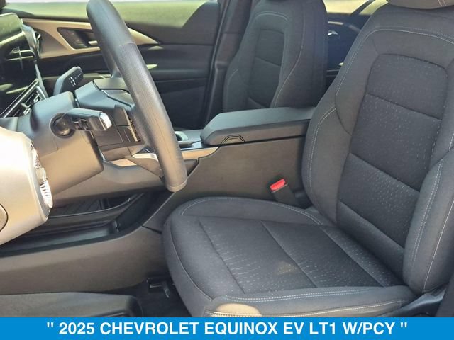 Used 2025 Chevrolet Equinox EV LT FWD image 13