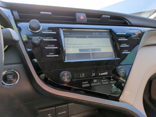 Used 2019 Toyota Camry SE w/ Convenience Package FWD image 21