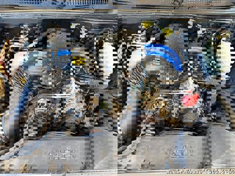 Used 2004 Chevrolet Silverado 2500 LT image 21