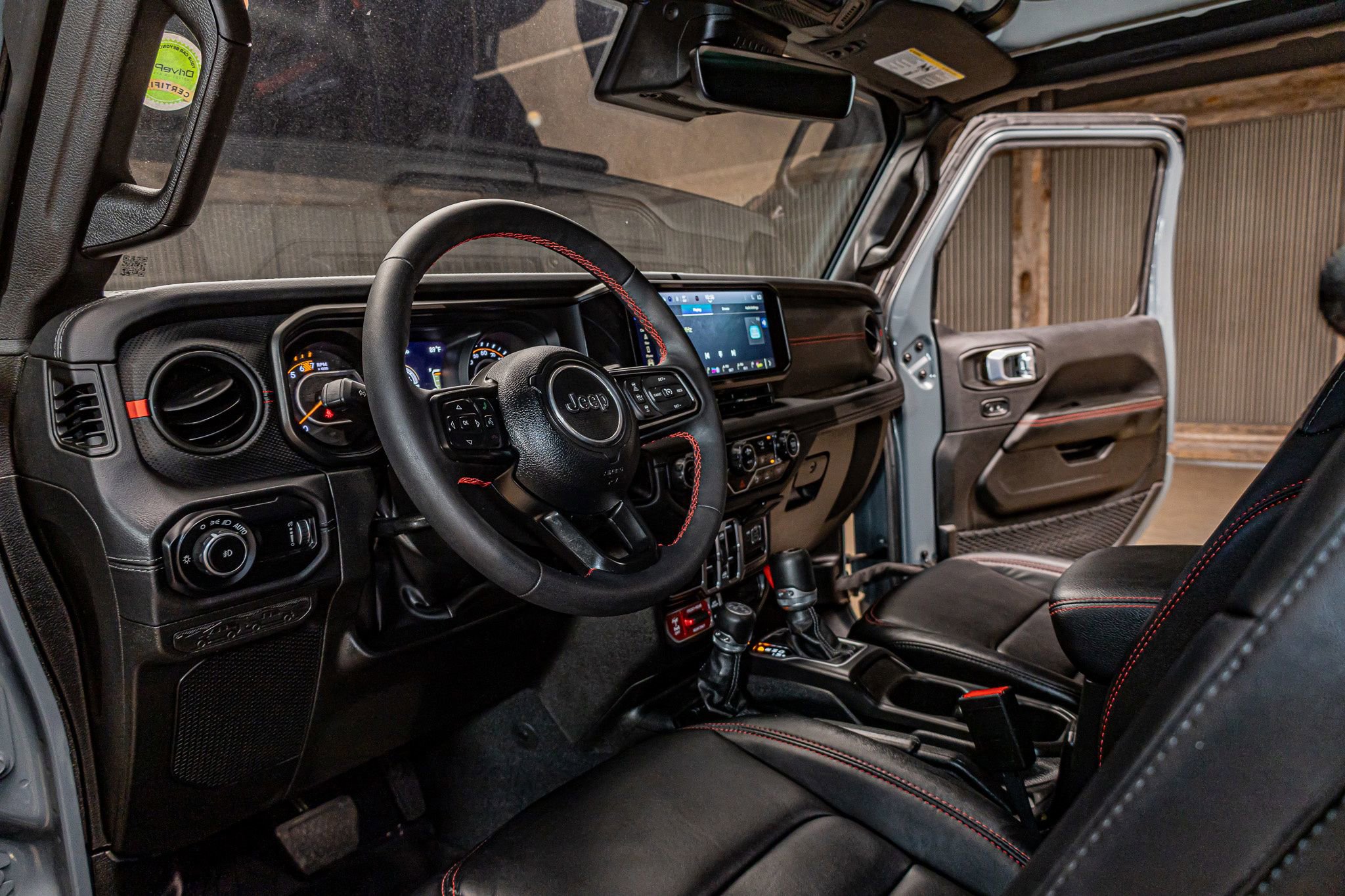 Used 2024 Jeep Wrangler Unlimited Rubicon AWD/4WD image 13