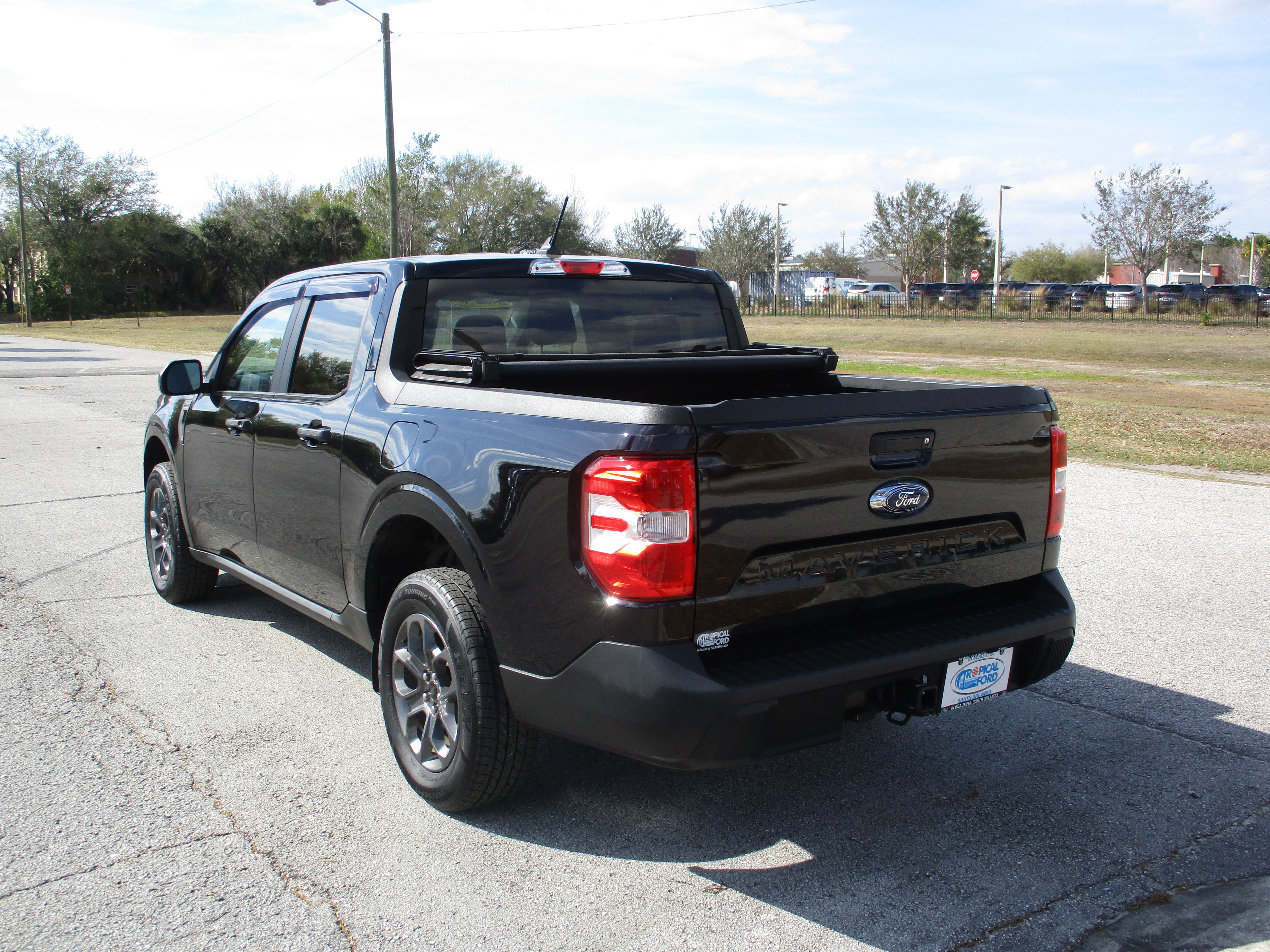 Certified 2024 Ford Maverick XLT w/ XLT Luxury Package image 5