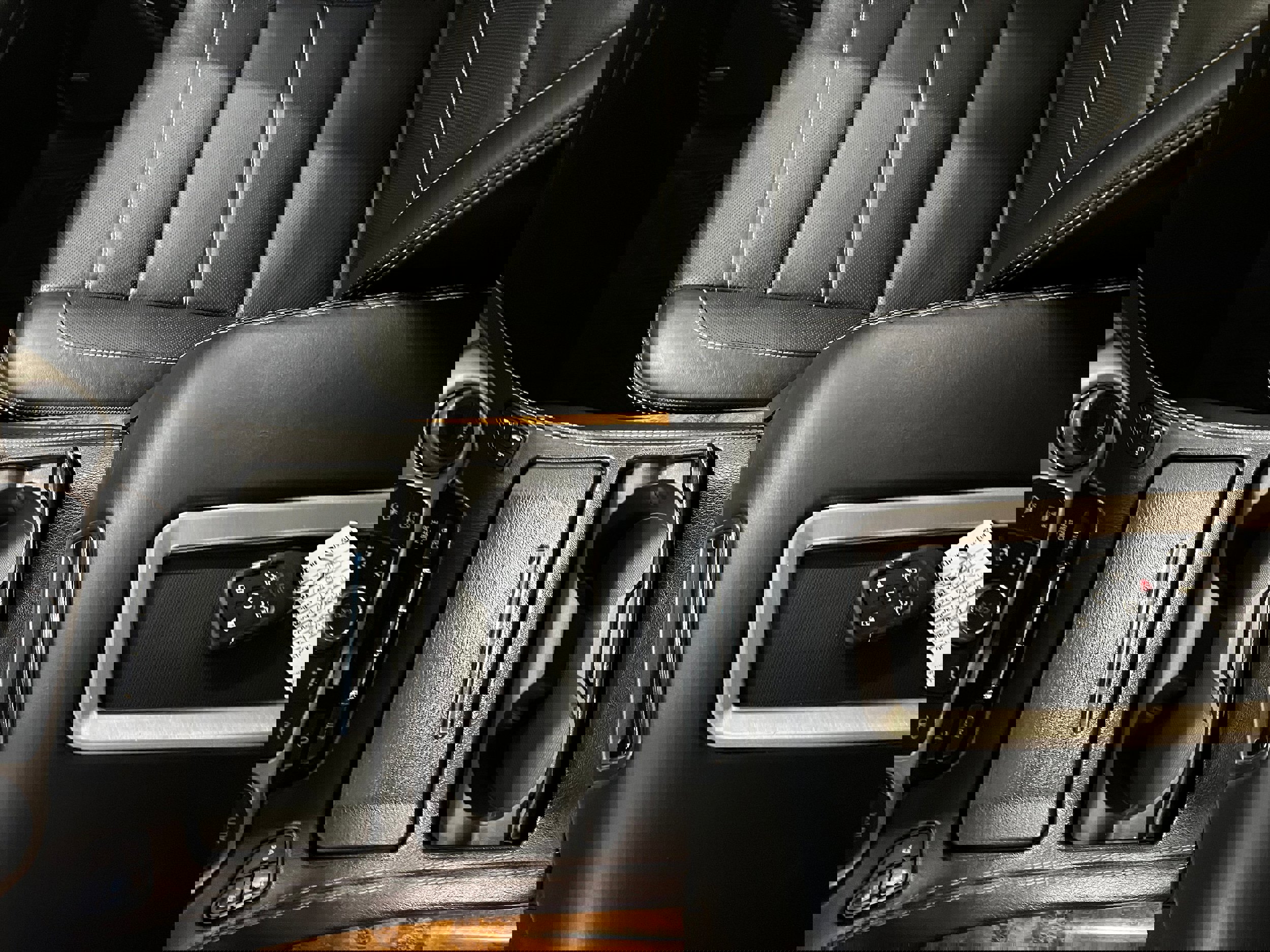 Used 2015 GMC Yukon Denali w/ Touring Package image 24