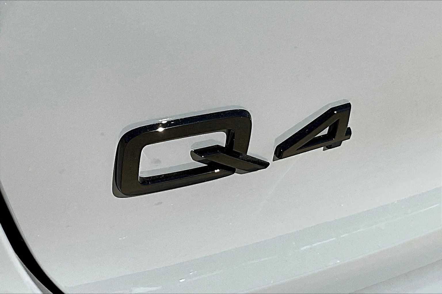 New 2026 Audi Q4 e-tron Premium image 15