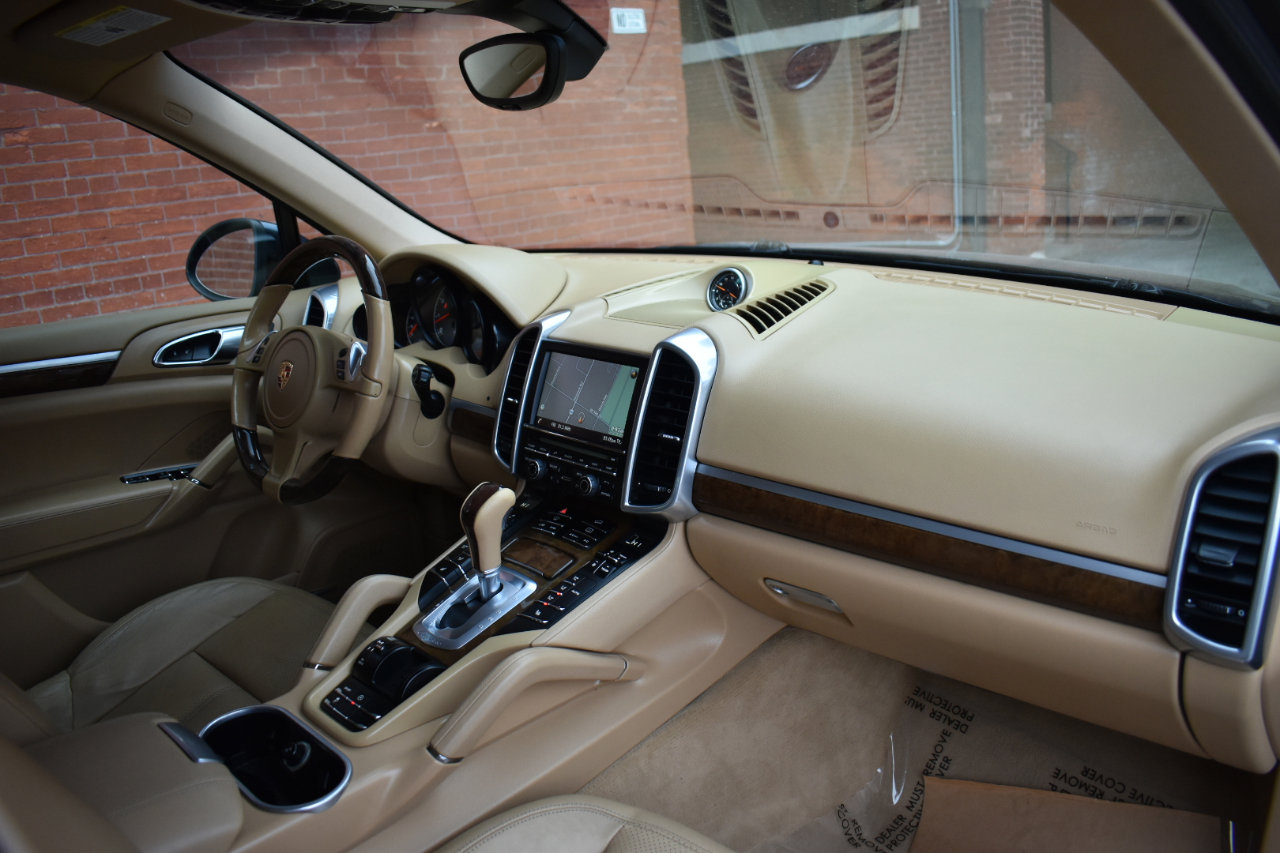 Used 2014 Porsche Cayenne S AWD/4WD image 20
