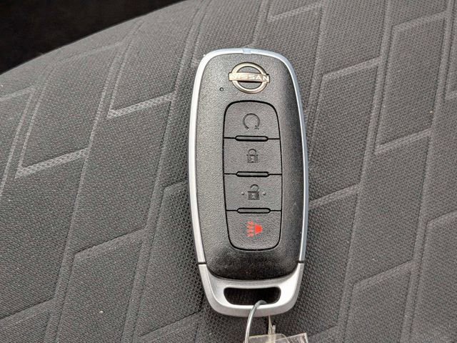 Used 2024 Nissan Kicks SV image 28