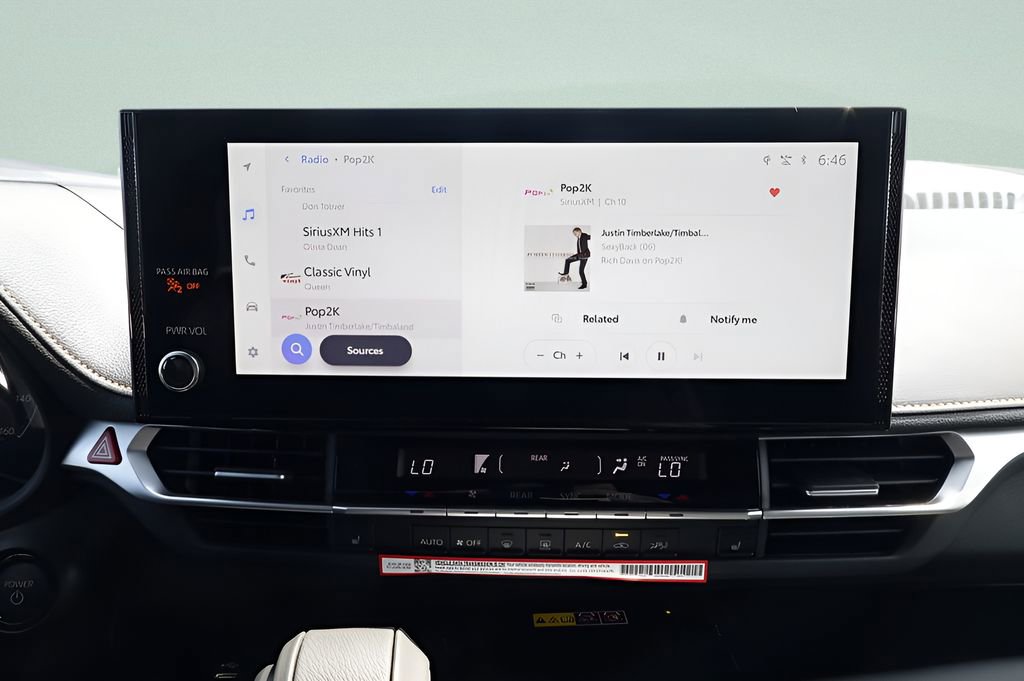 New 2026 Toyota Sienna XLE Woodland Edition AWD/4WD image 11