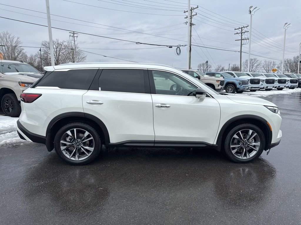 Used 2023 INFINITI QX60 Luxe w/ Cargo Package image 6