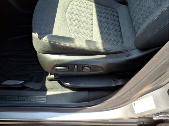 Used 2023 Chevrolet Equinox LT AWD/4WD image 18