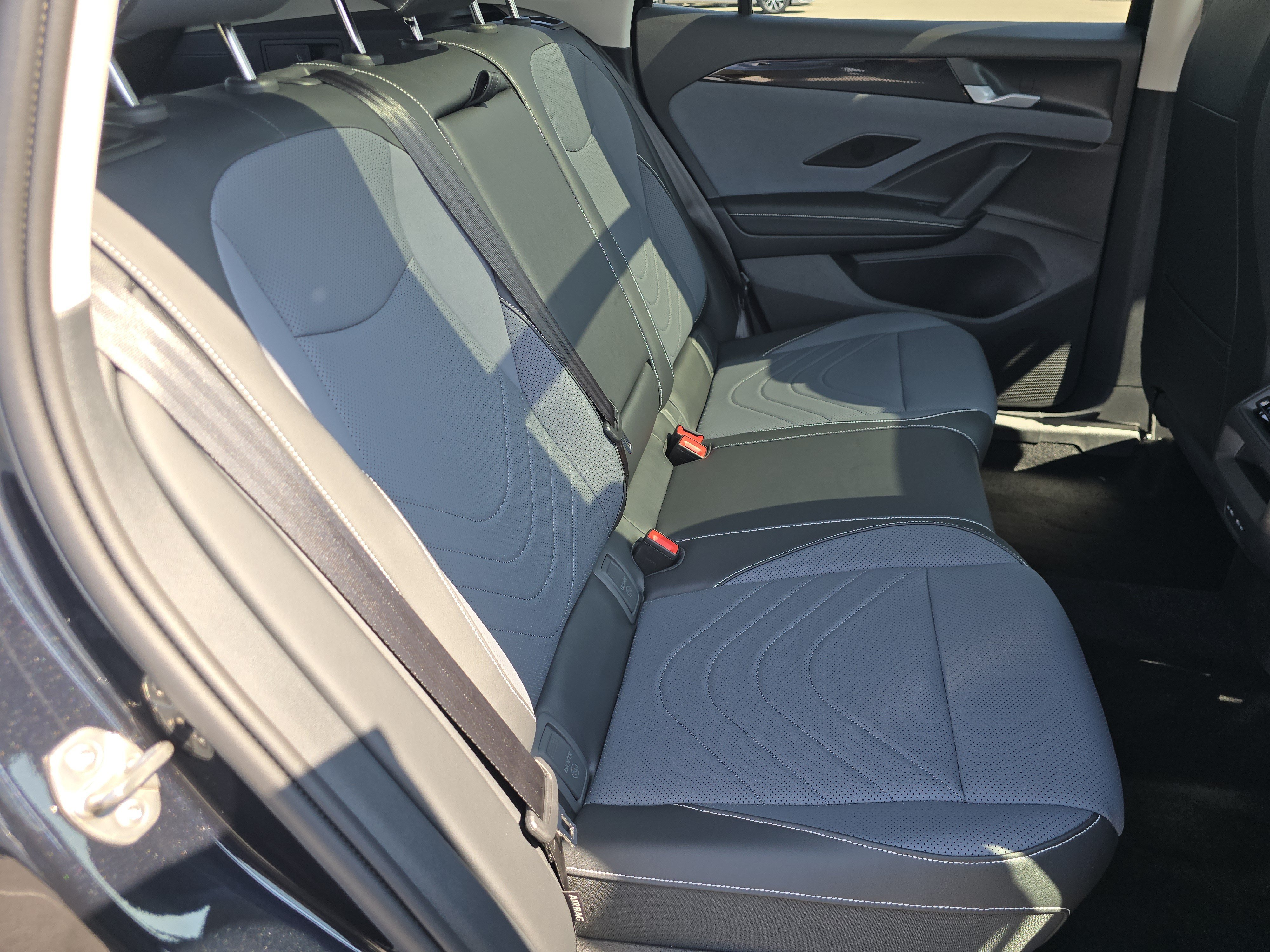 New 2026 Volkswagen Tiguan SE AWD/4WD image 18