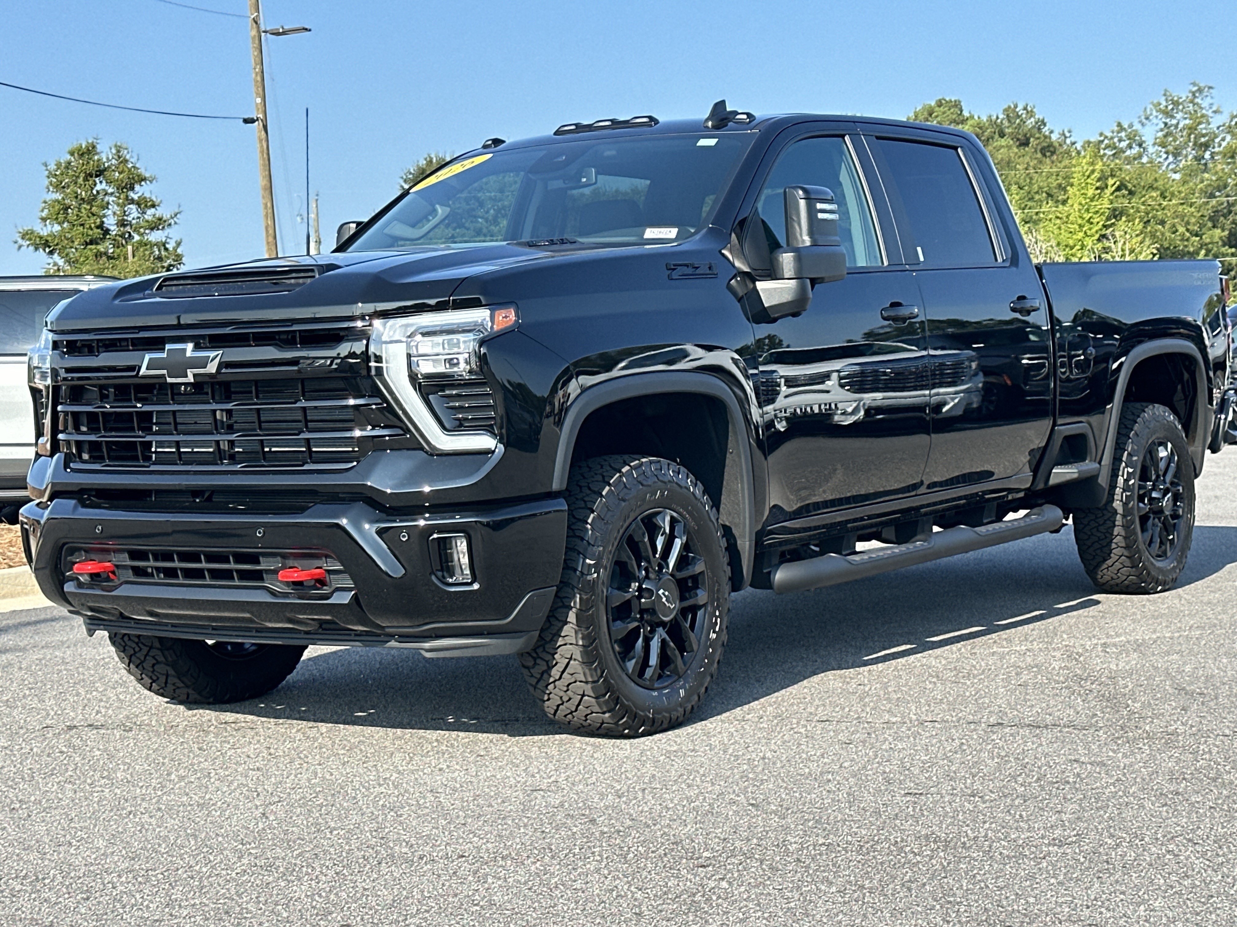 Used 2026 Chevrolet Silverado 2500 LT w/ Trail Boss Package AWD/4WD image 1