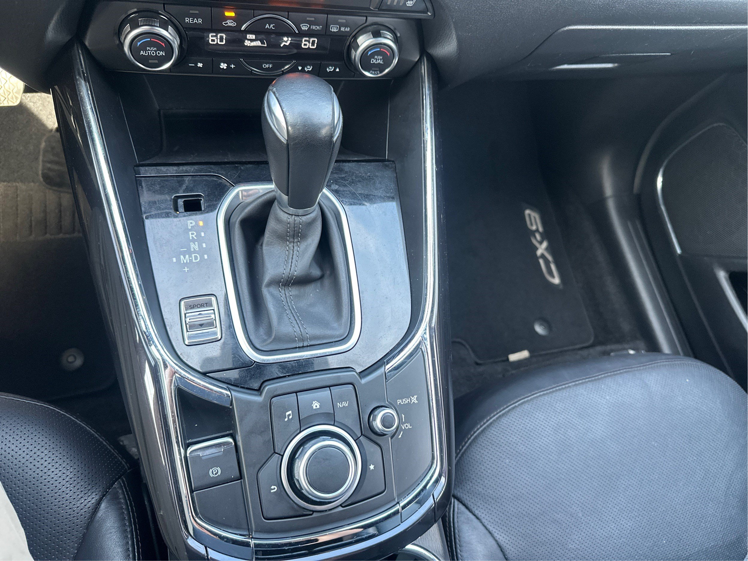 Used 2018 MAZDA CX-9 Grand Touring AWD/4WD image 15