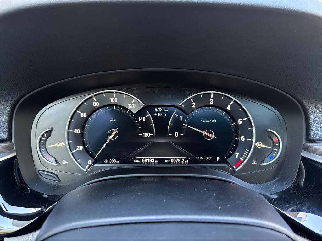 Used 2017 BMW 530i w/ Premium Package image 27