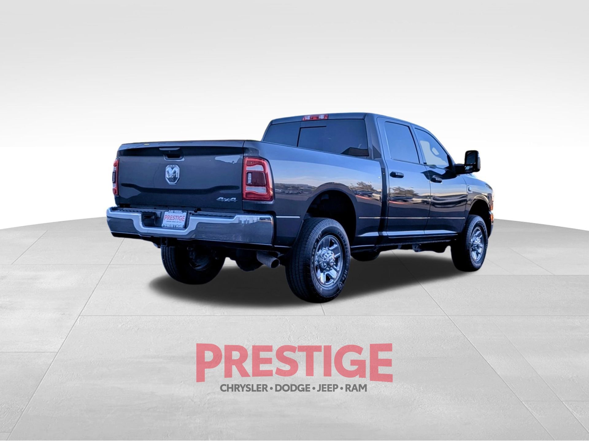 Used 2024 RAM 2500 Tradesman w/ Chrome Appearance Group AWD/4WD image 9