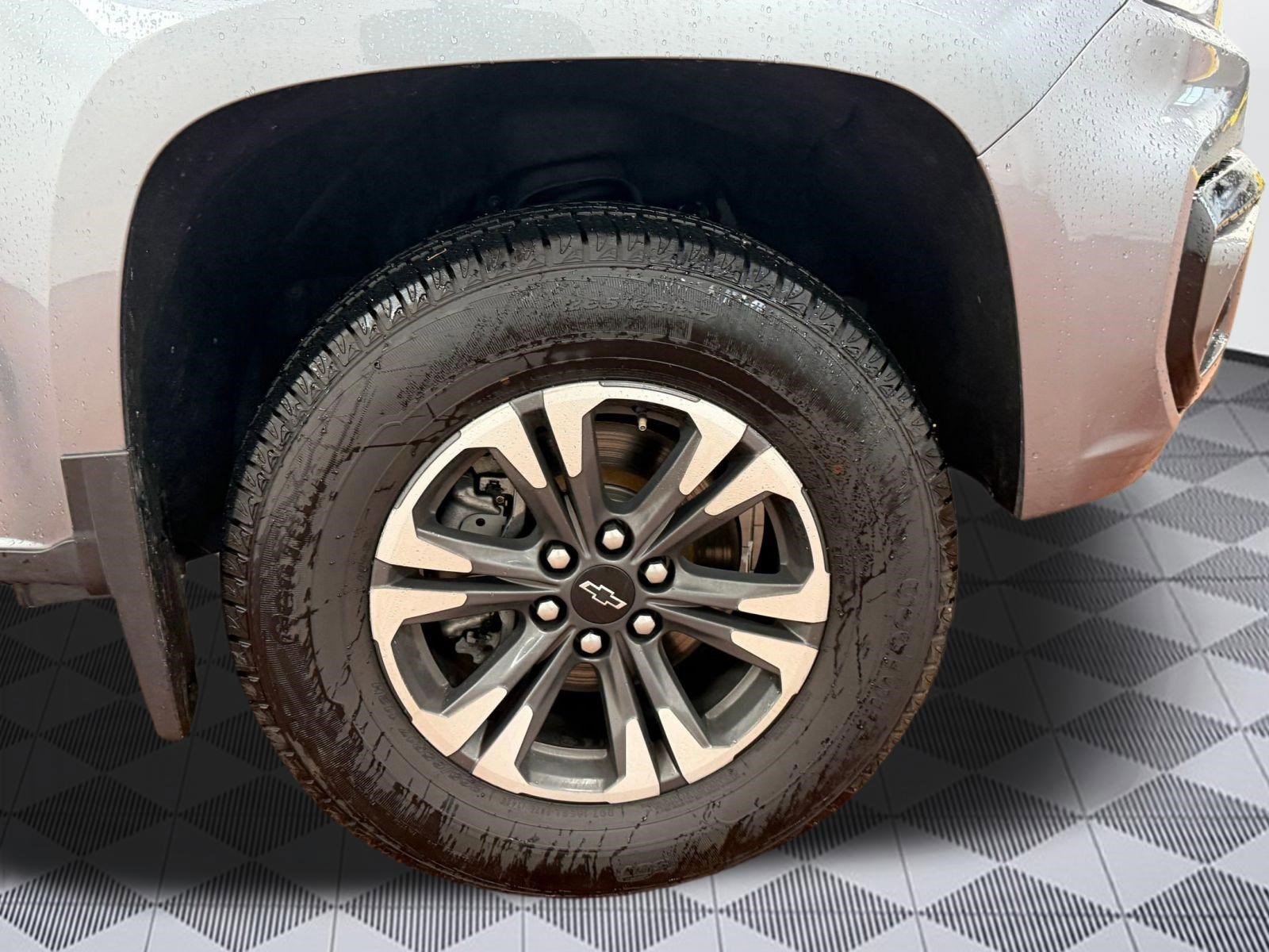 Used 2022 Chevrolet Colorado Z71 image 9