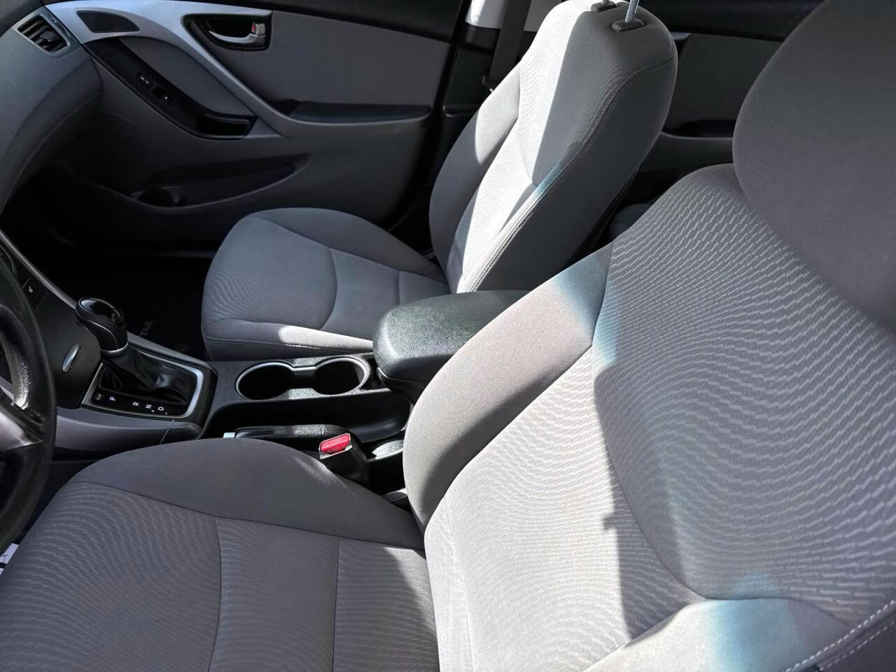 Used 2014 Hyundai Elantra SE w/ Option Group 02 image 15