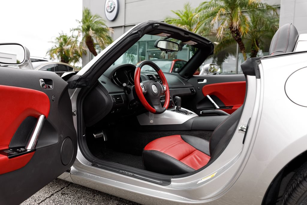 Used 2008 Saturn Sky RWD image 35