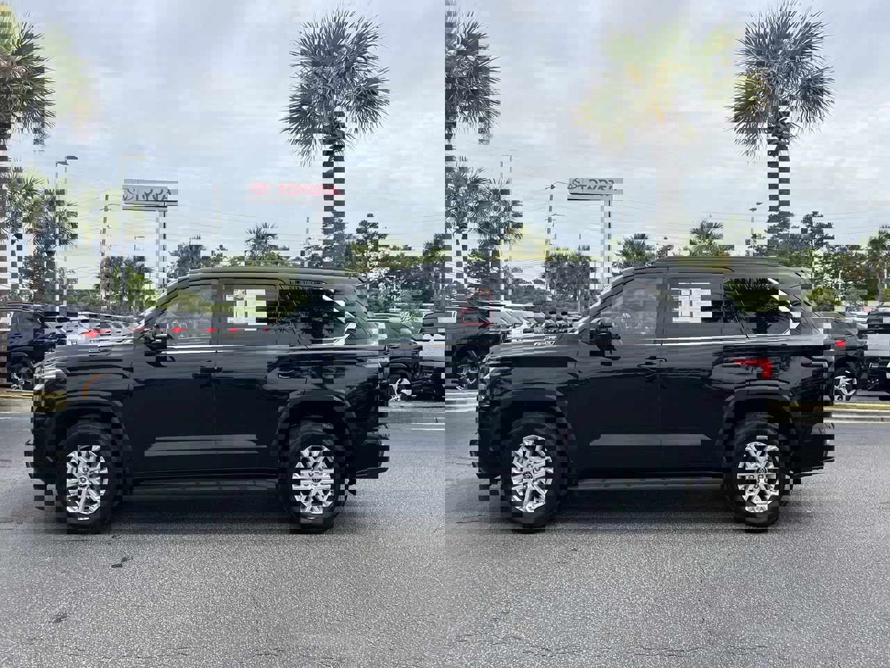 Used 2024 Toyota Sequoia SR5 w/ SR5 Premium Package image 7