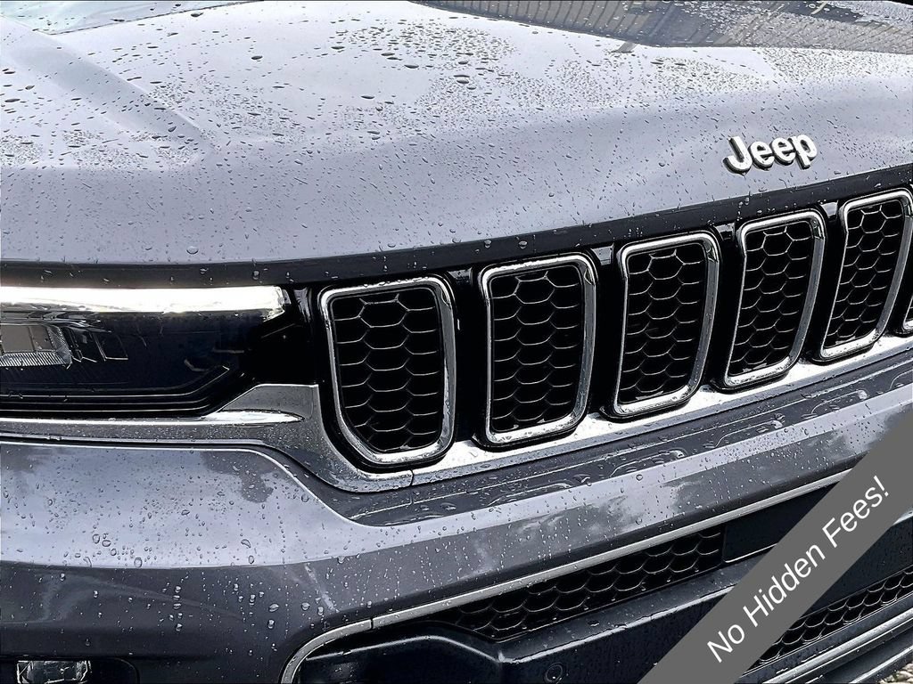Used 2023 Jeep Grand Cherokee L Overland AWD/4WD image 27