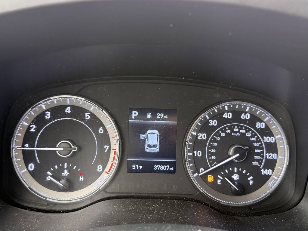 Certified 2022 Hyundai Venue SEL image 19