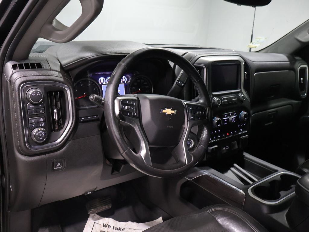 Used 2020 Chevrolet Silverado 3500 LTZ w/ LTZ Premium Package image 16