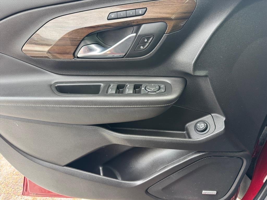 Used 2019 GMC Terrain Denali w/ Advanced Safety Package image 22