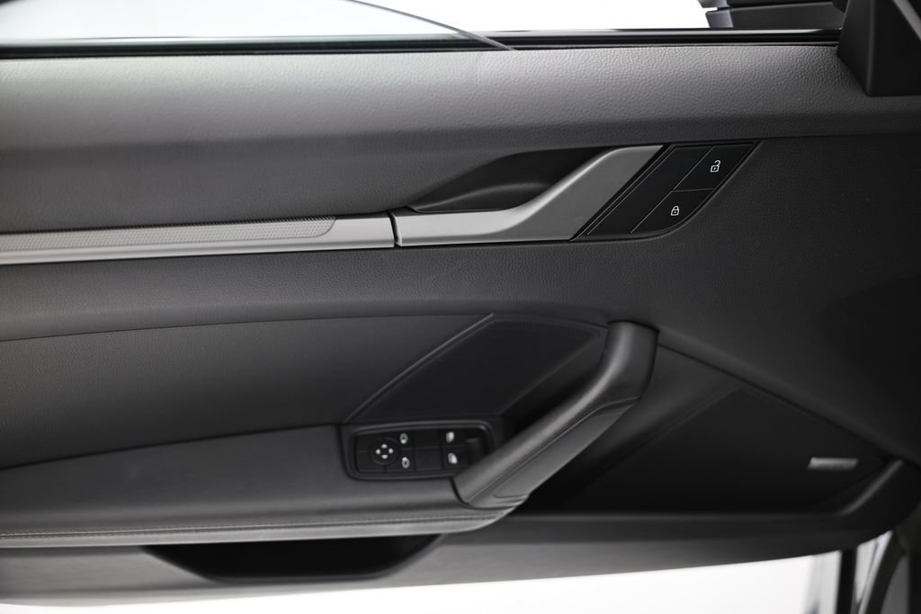 Certified 2022 Porsche 911 Carrera RWD image 21