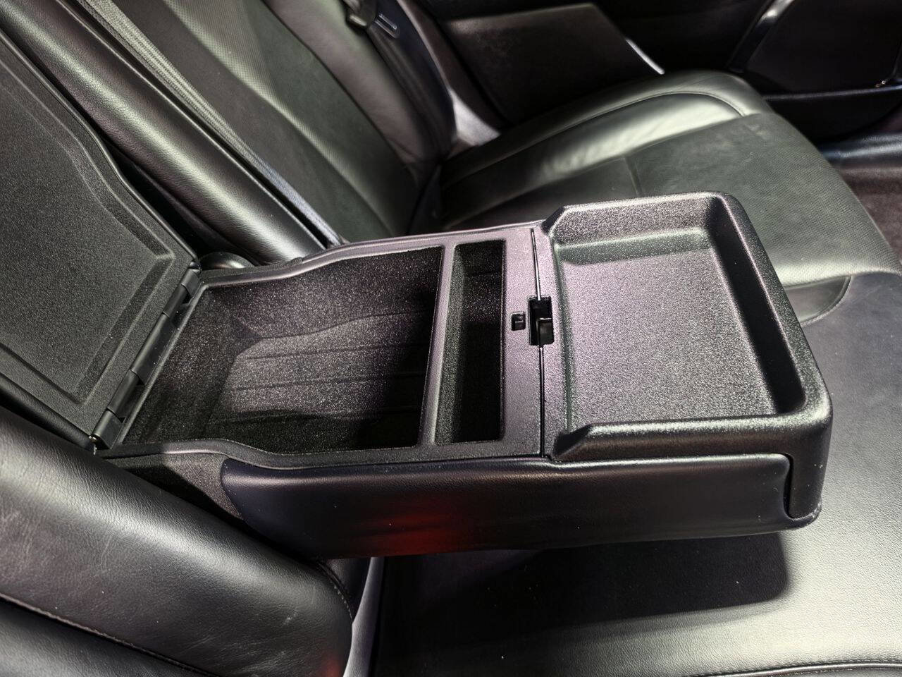 Used 2017 Lincoln Continental Reserve w/ Climate Package image 20