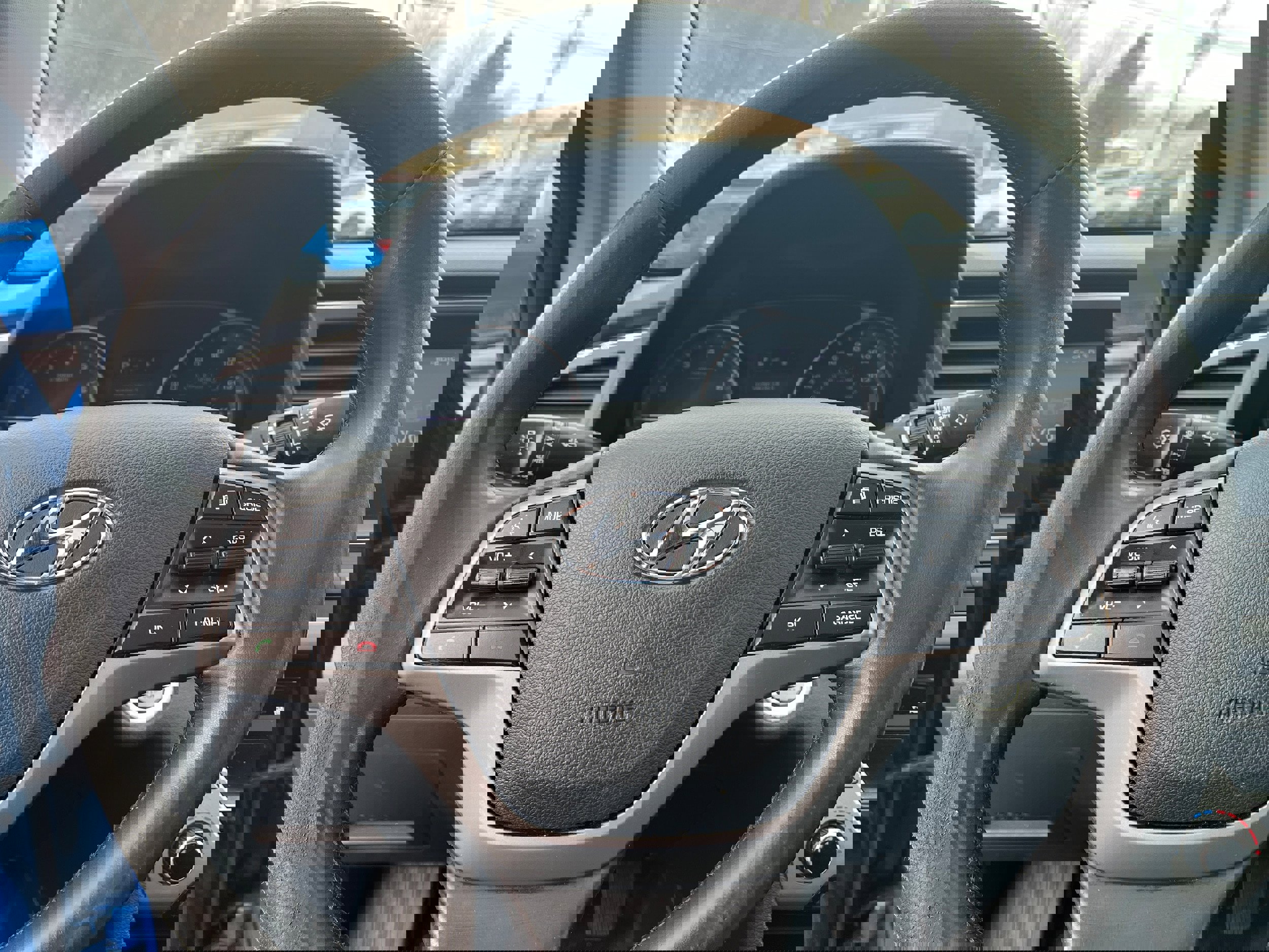 Used 2017 Hyundai Elantra Value Edition w/ Cargo Package image 19