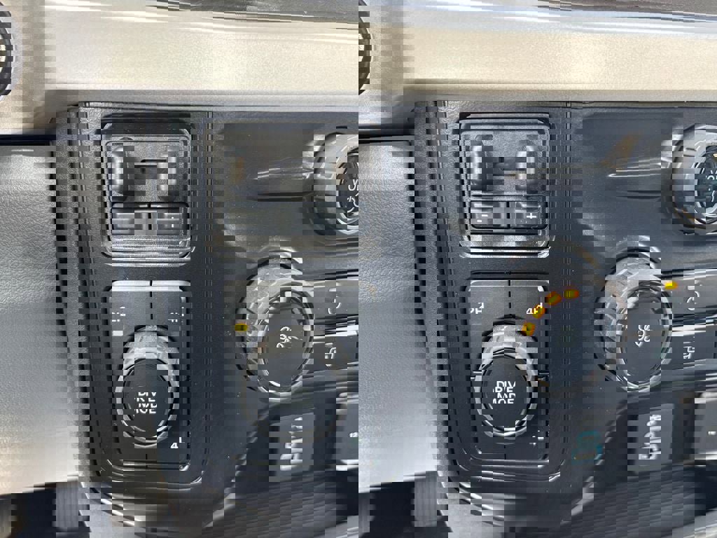 New 2026 Ford F600 4x4 Regular Cab Super Duty w/ XL Chrome Package image 23