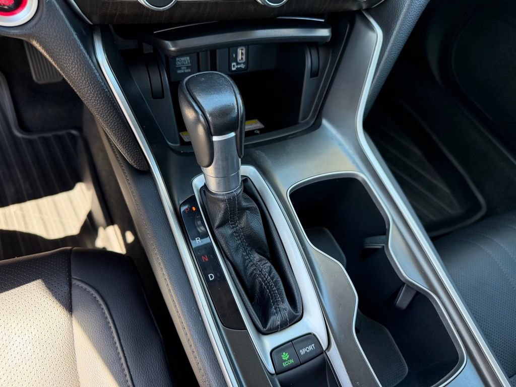 Used 2018 Honda Accord Touring image 27