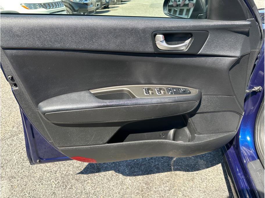 Used 2020 Kia Optima S w/ S Panoramic Sunroof Package image 11