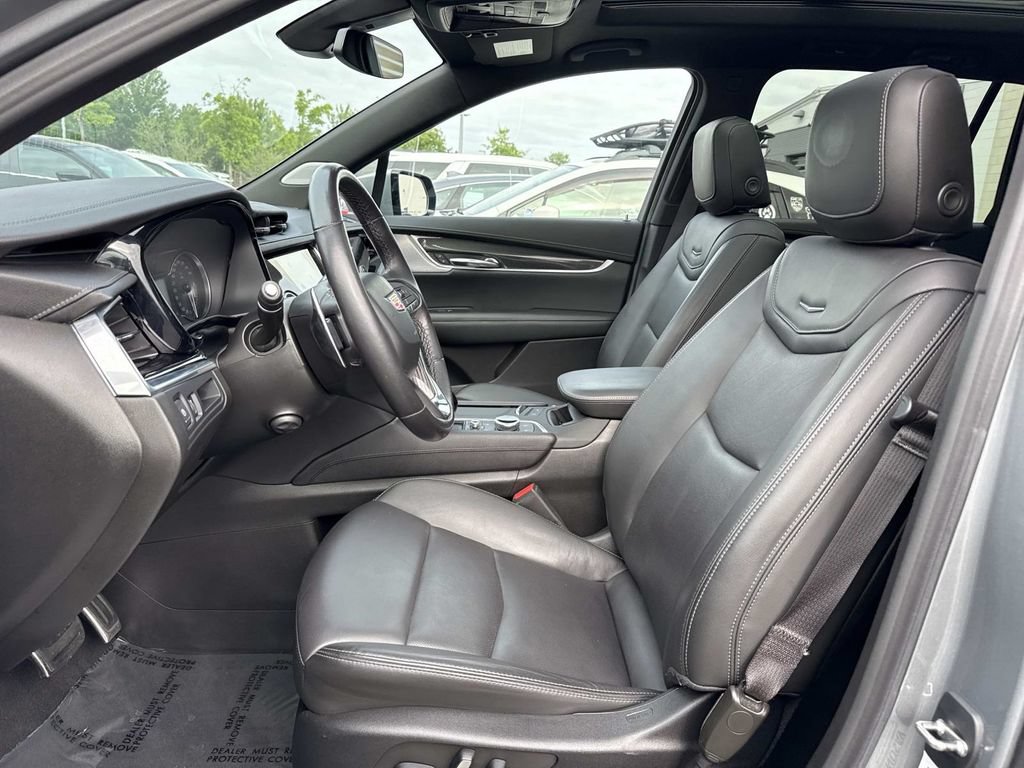 Used 2023 Cadillac XT6 Sport AWD/4WD image 10