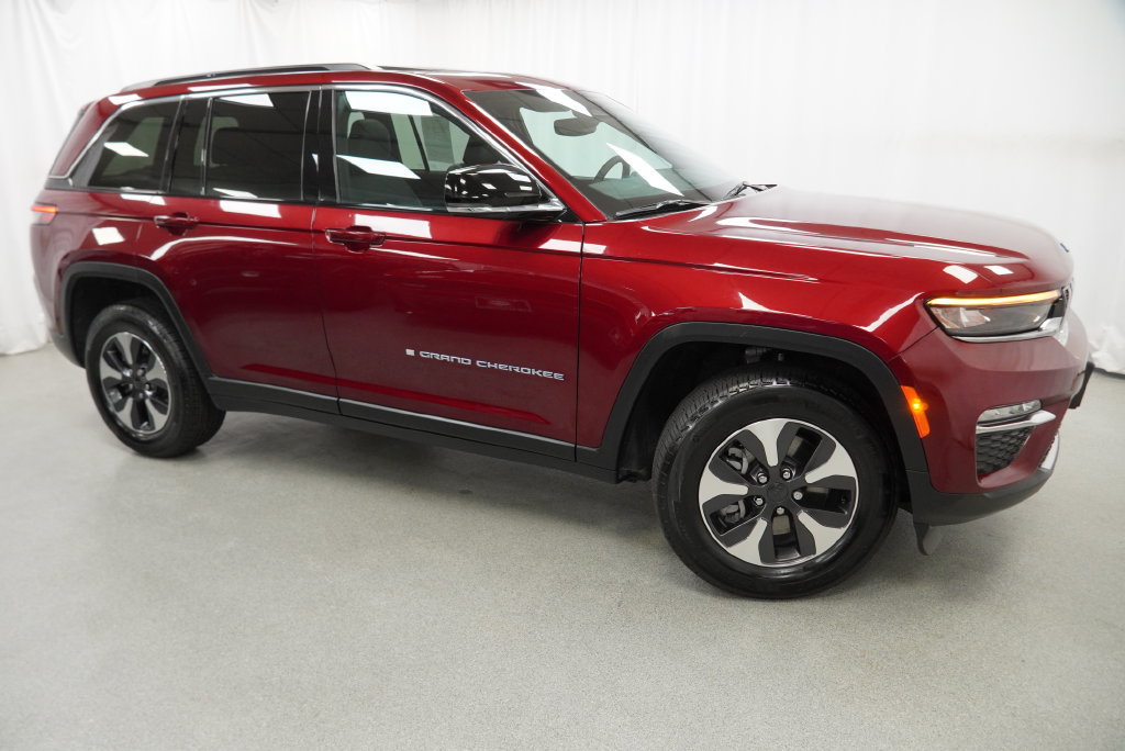 Used 2024 Jeep Grand Cherokee Limited 4xe AWD/4WD image 14