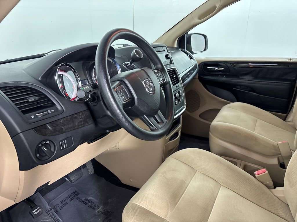Used 2016 Dodge Grand Caravan SE w/ Quick Order Package 29E SE image 7