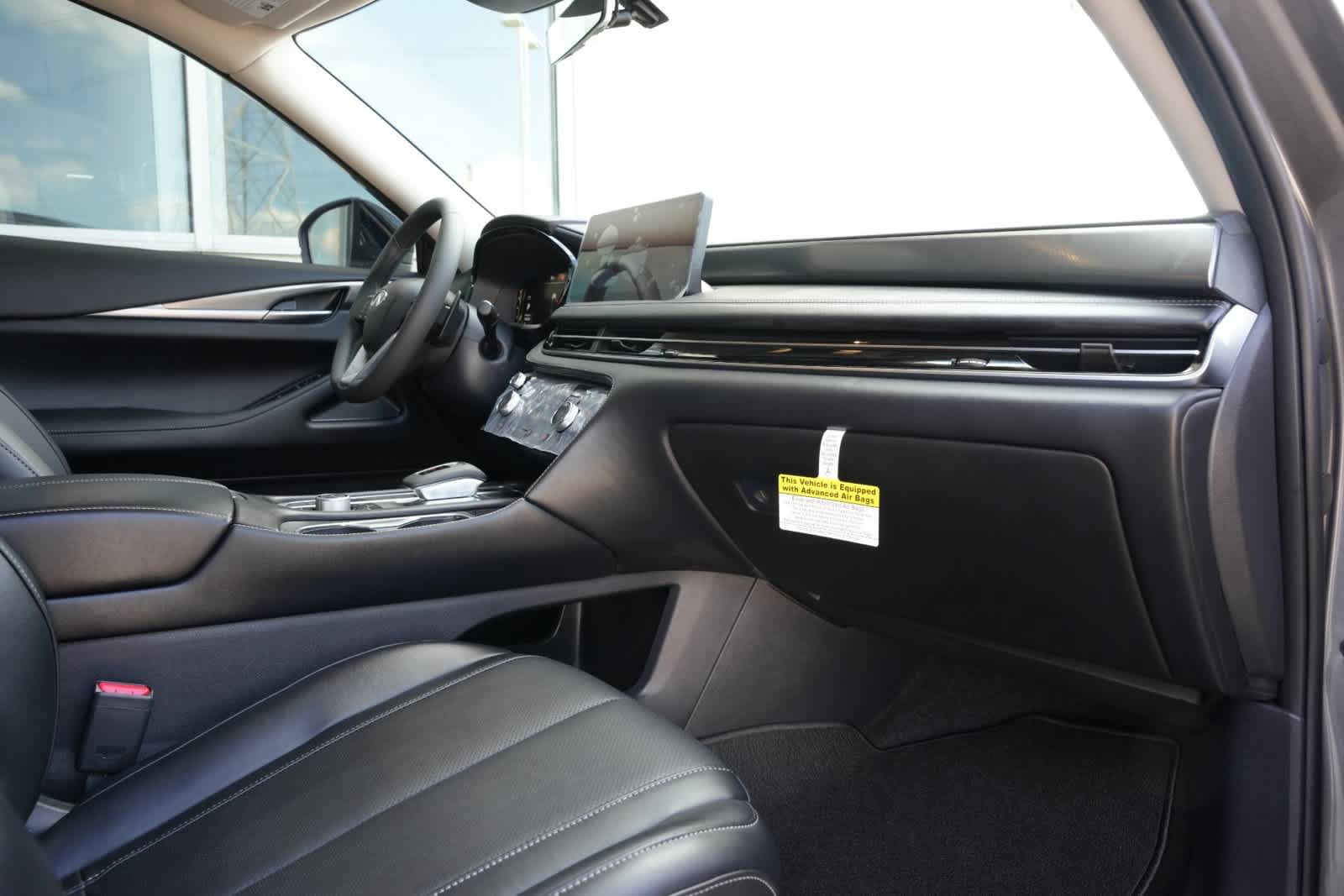 Certified 2027 INFINITI QX60 Pure w/ Cargo Package FWD image 21