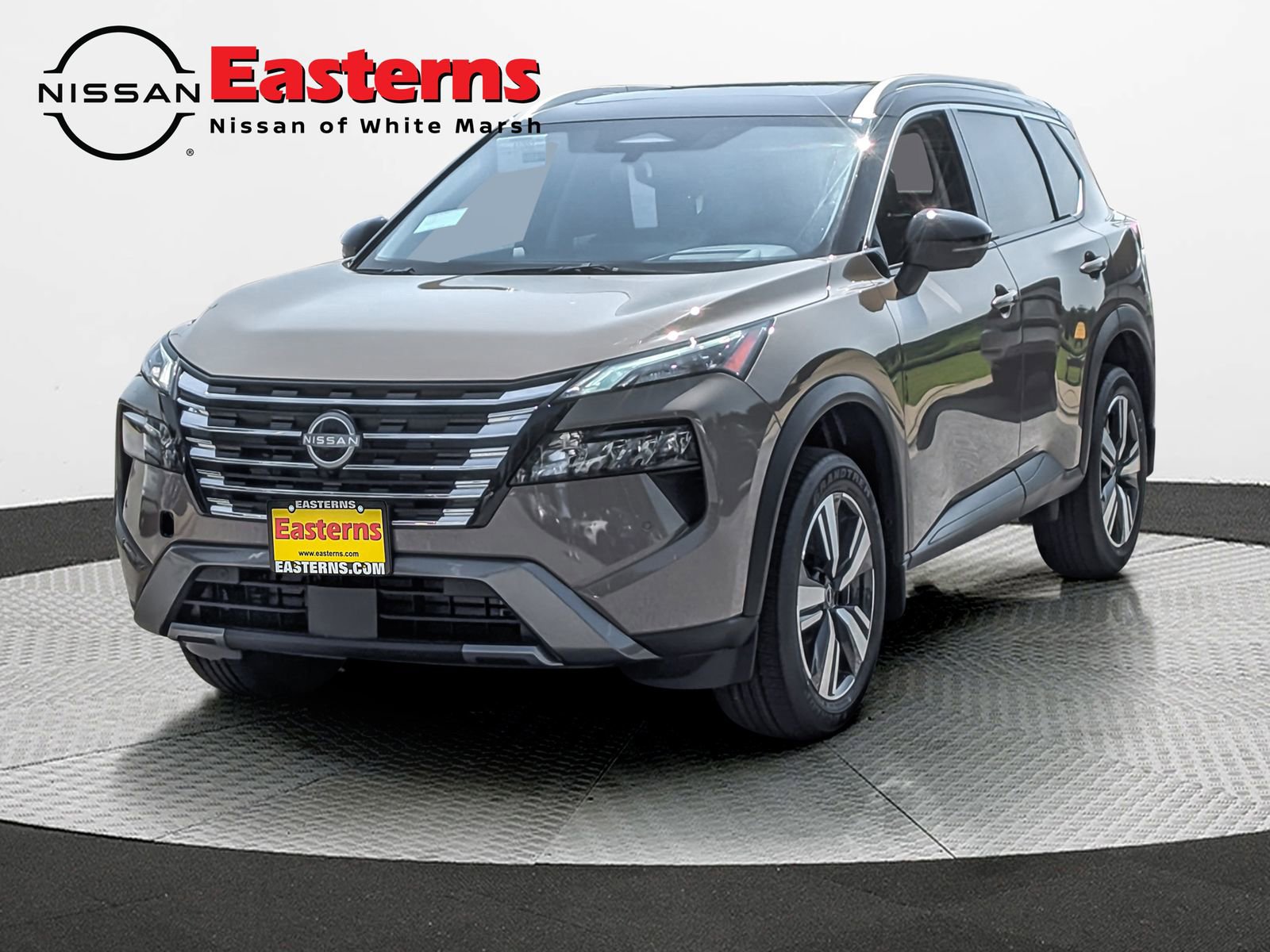 New 2025 Nissan Rogue SL w/ Tech Package AWD/4WD image 1