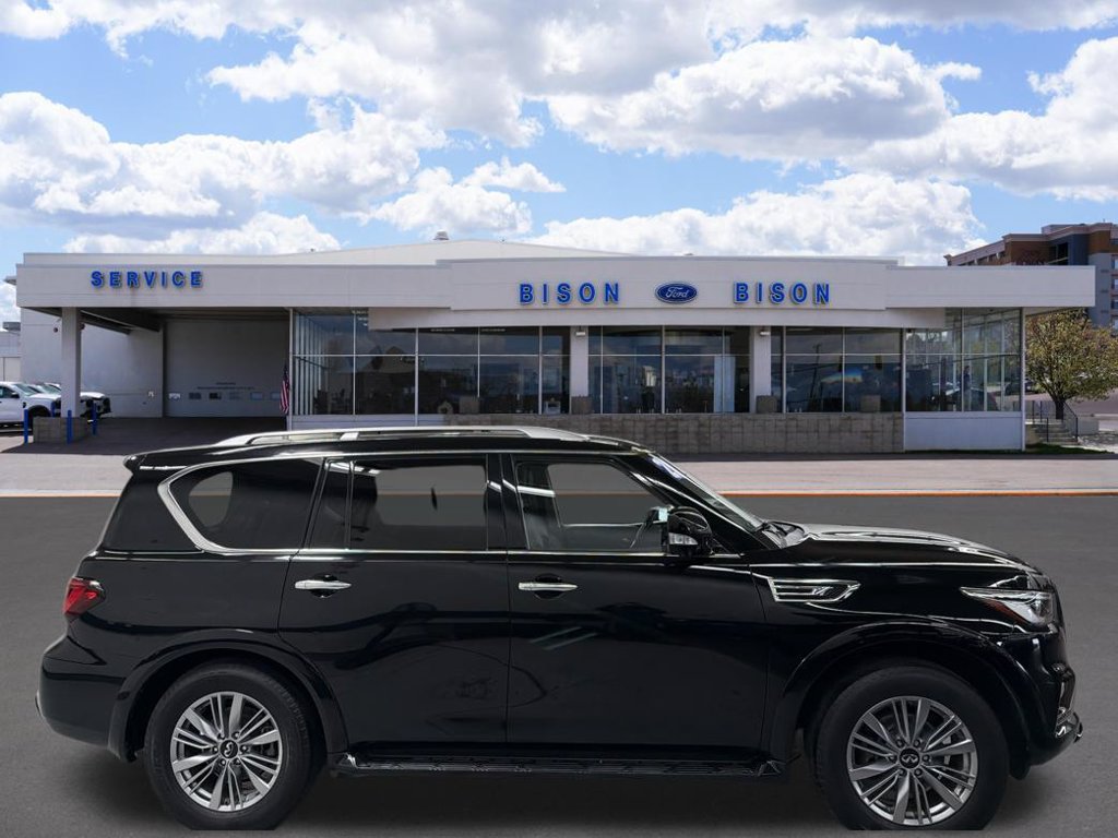 Used 2021 INFINITI QX80 Luxe AWD/4WD image 2