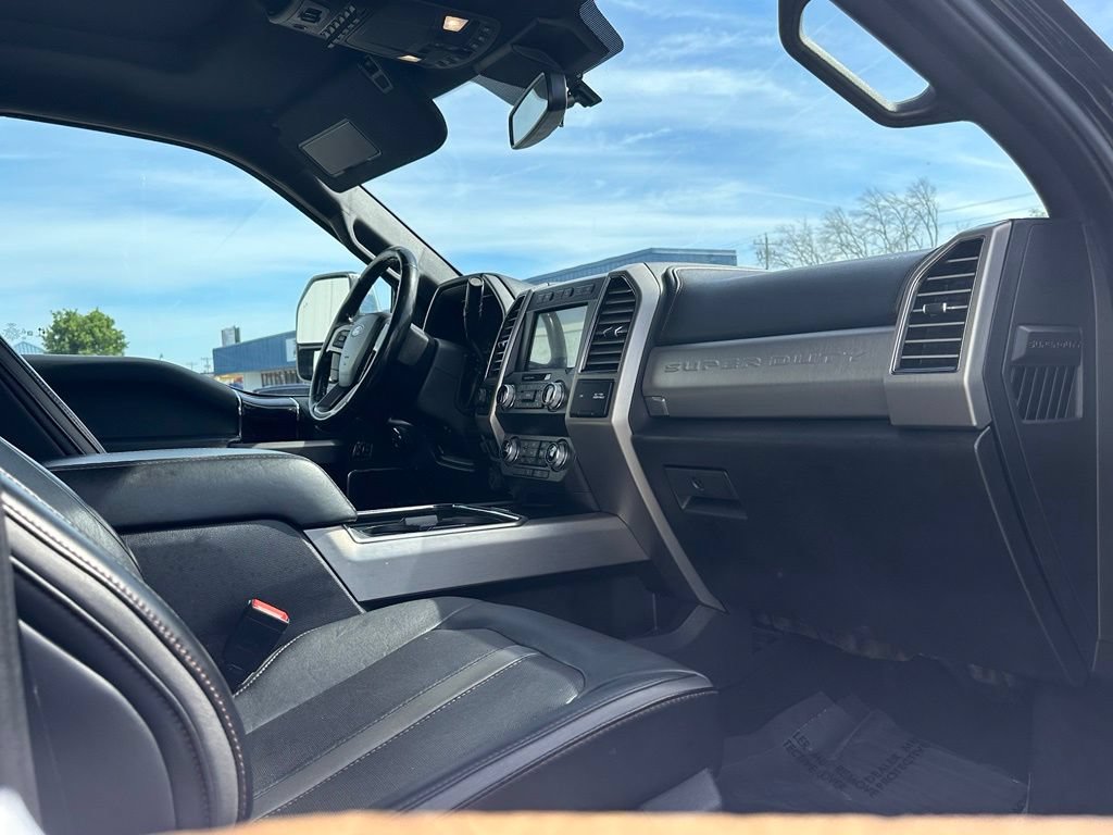 Certified 2020 Ford F350 Platinum w/ Tremor Off-Road Package AWD/4WD image 22
