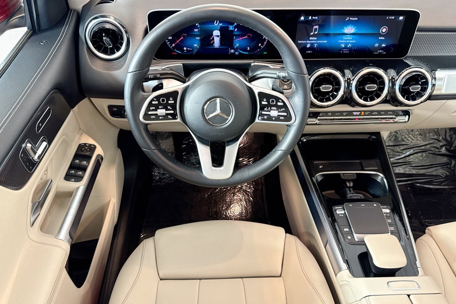 Used 2021 Mercedes-Benz GLB 250 4MATIC image 20