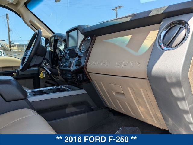 Used 2016 Ford F250 Lariat w/ Lariat Ultimate Package AWD/4WD image 23