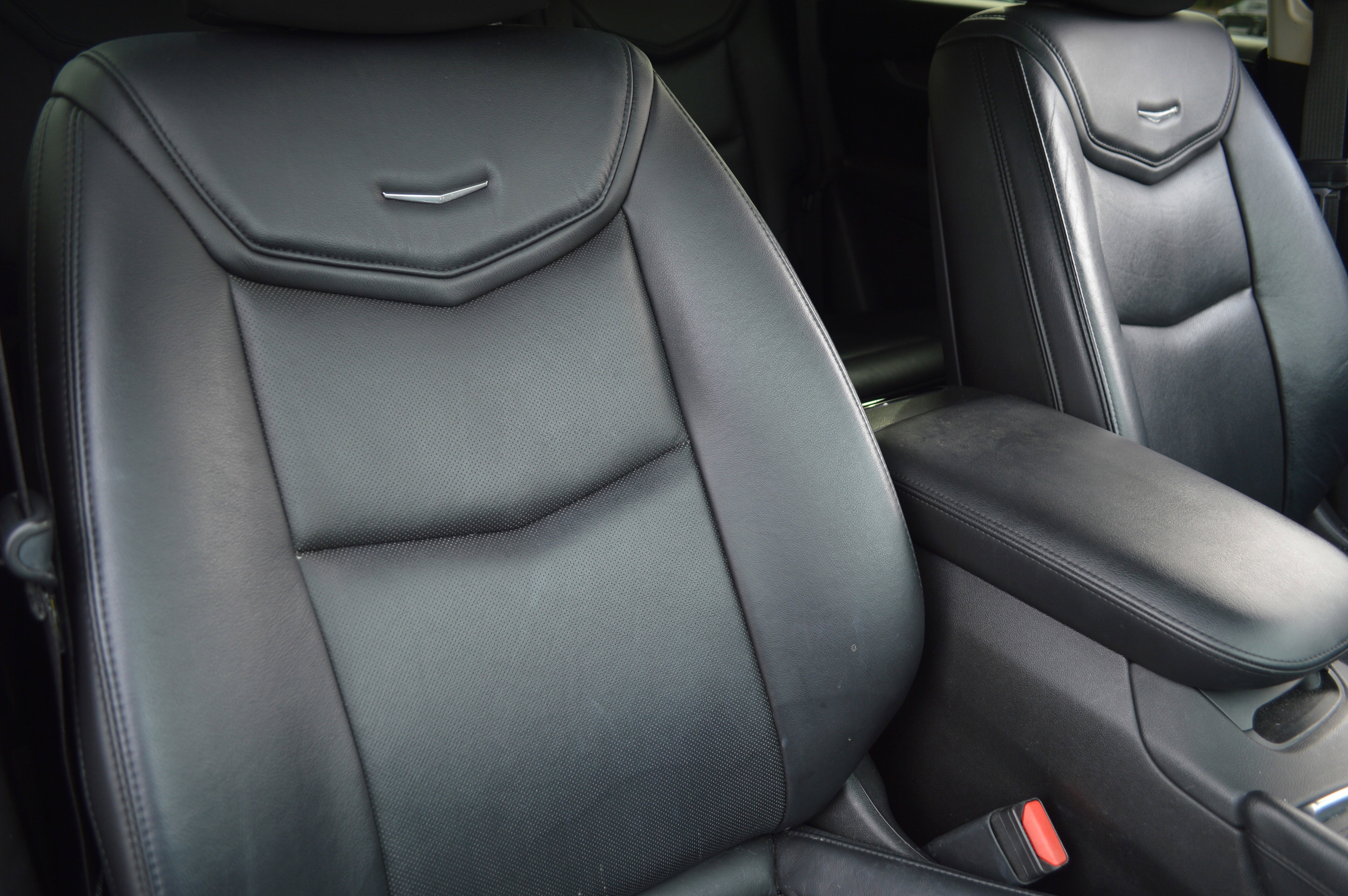 Used 2017 Cadillac XT5 Luxury w/ Driver Awareness Package image 39