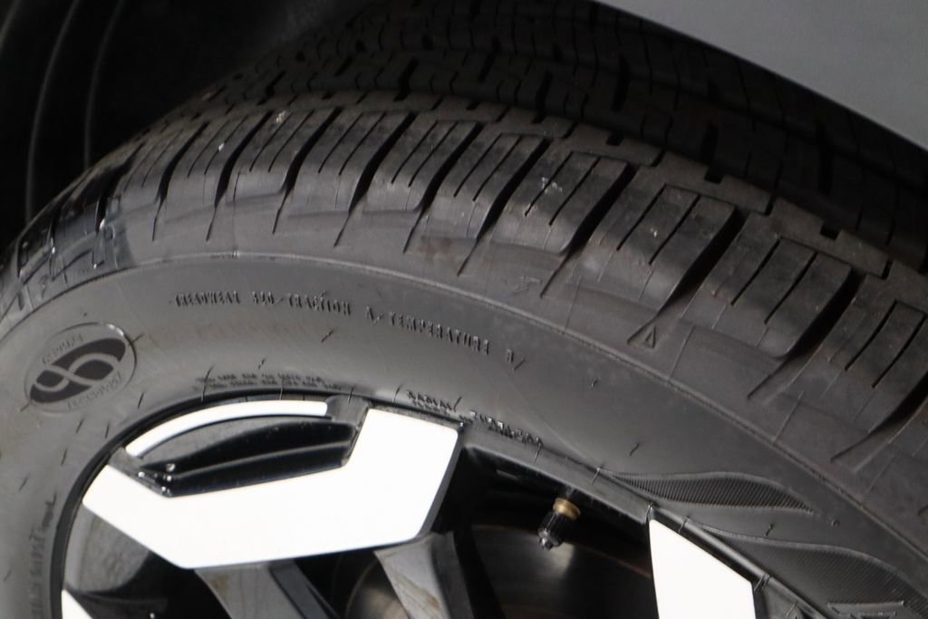 Used 2023 Kia Telluride EX w/ EX Captain's Chair Package image 22