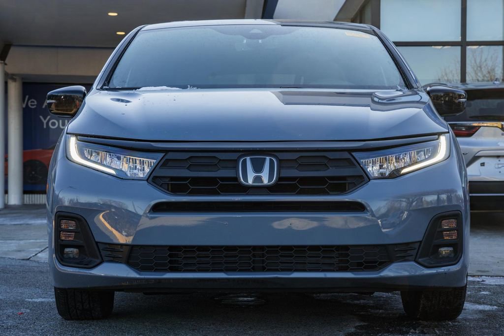 Used 2025 Honda Odyssey Sport-L image 2