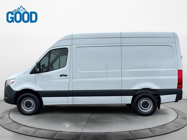 Used 2023 Mercedes-Benz Sprinter 144 Cargo image 2