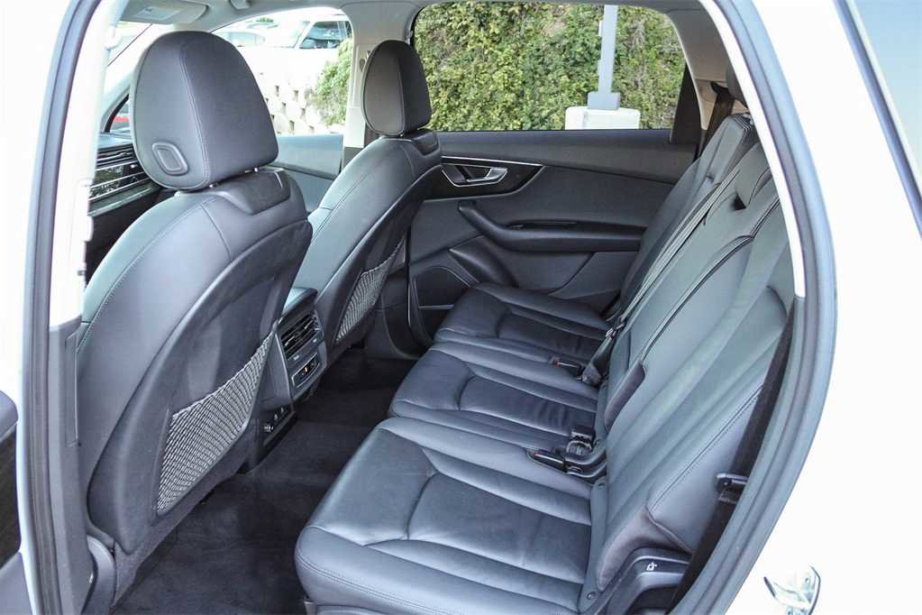 Used 2022 Audi Q7 Premium Plus w/ Premium Plus Package image 15