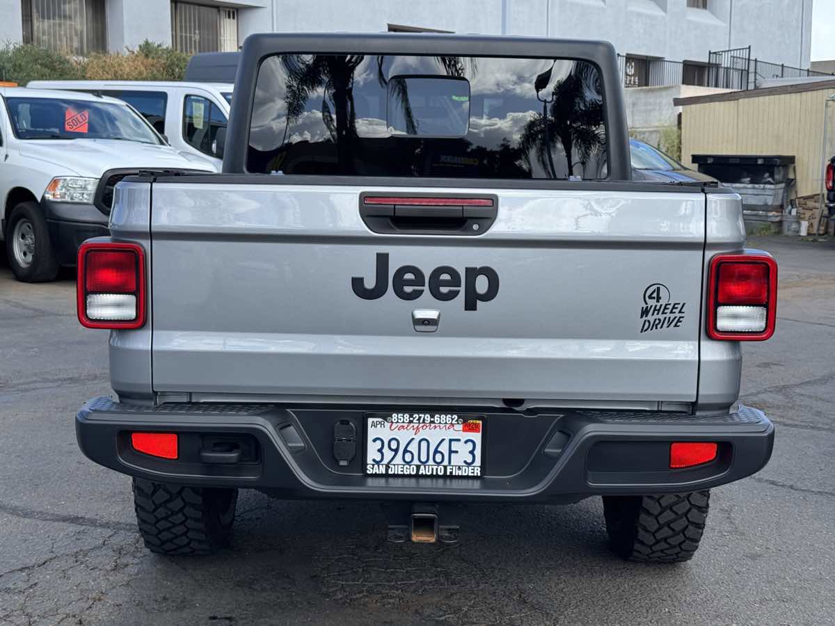 Used 2021 Jeep Gladiator Sport AWD/4WD image 13