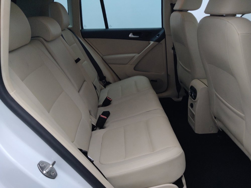 Used 2014 Volkswagen Tiguan SEL FWD image 19
