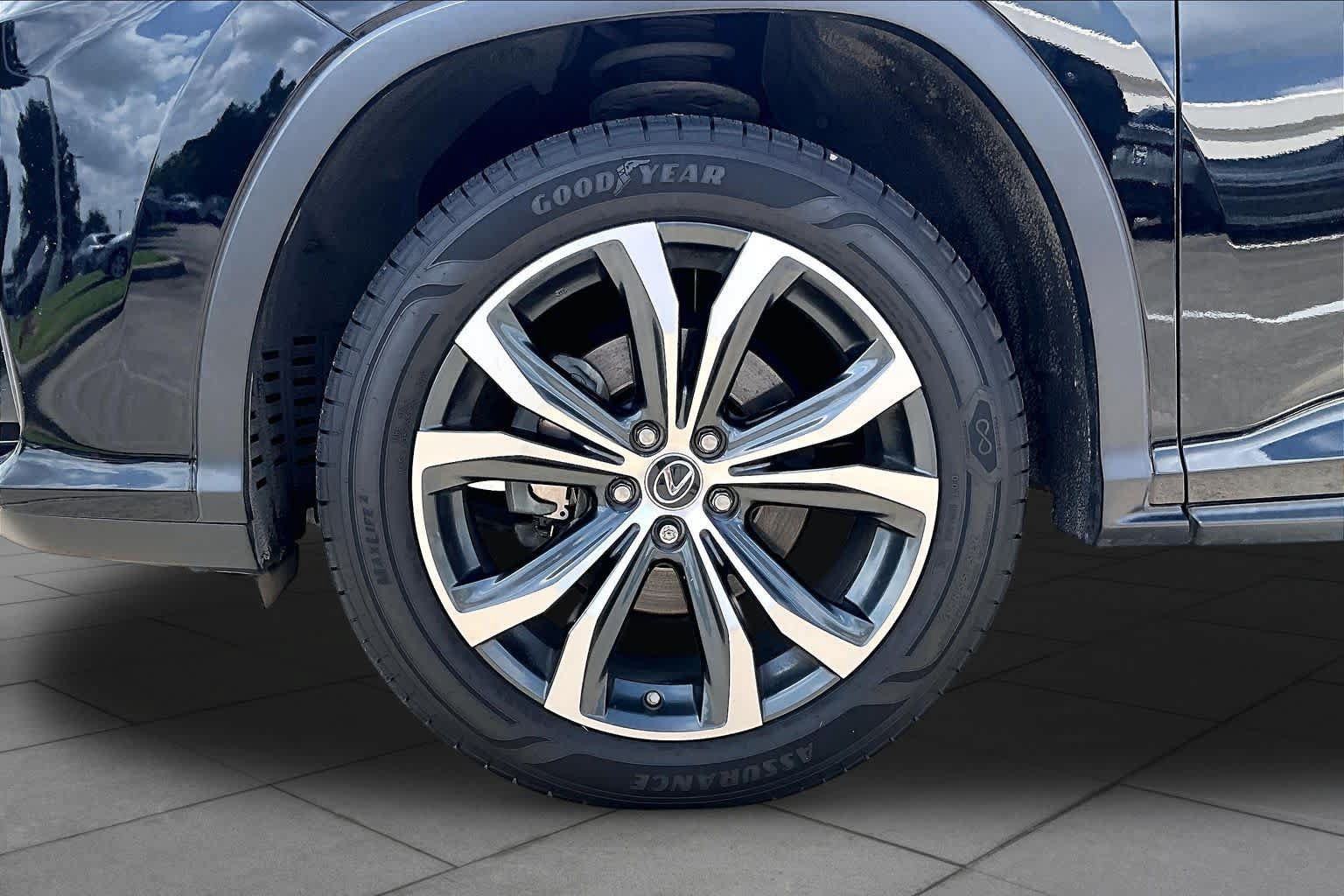 Used 2019 Lexus RX 350 FWD w/ Navigation Package image 9
